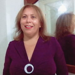 YZALIA HOLYA