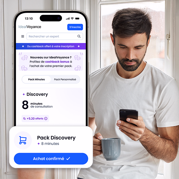 Utilisateur achetant un pack Discovery sur IdealVoyance avec cashback bonus crédité lors du premier achat